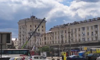  The multi-story residential building on 1 Voksalna Square, Dnipro (from the side of the Railway station)